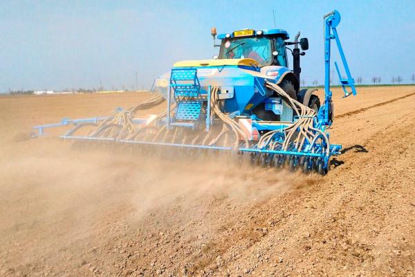 Siewnik pneumatyczny Monsun ME 600