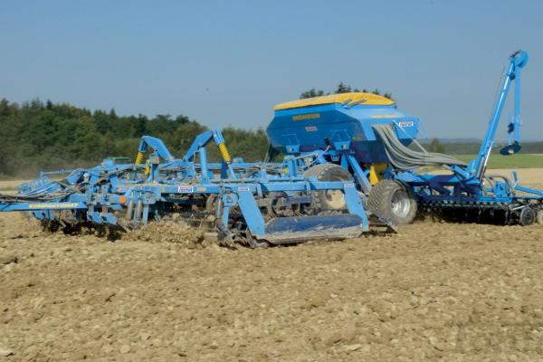 Siewnik pneumatyczny Monsun ME 600